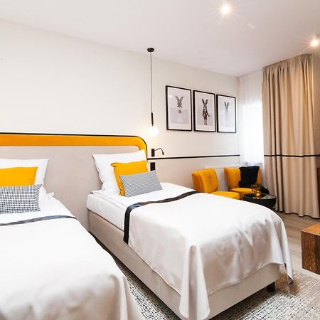Hotel Awo グニェズノ エクステリア 写真