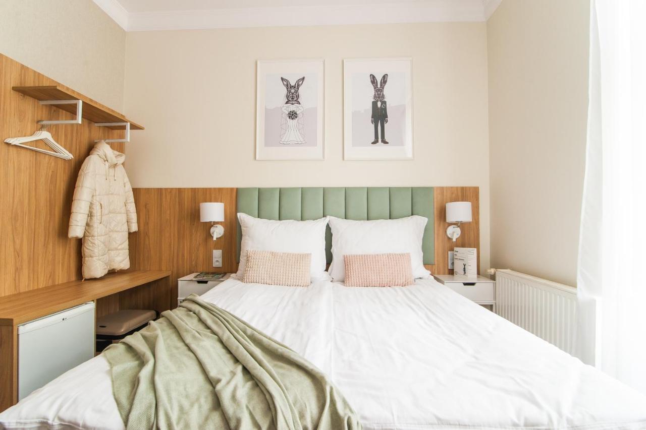 Hotel Awo グニェズノ エクステリア 写真