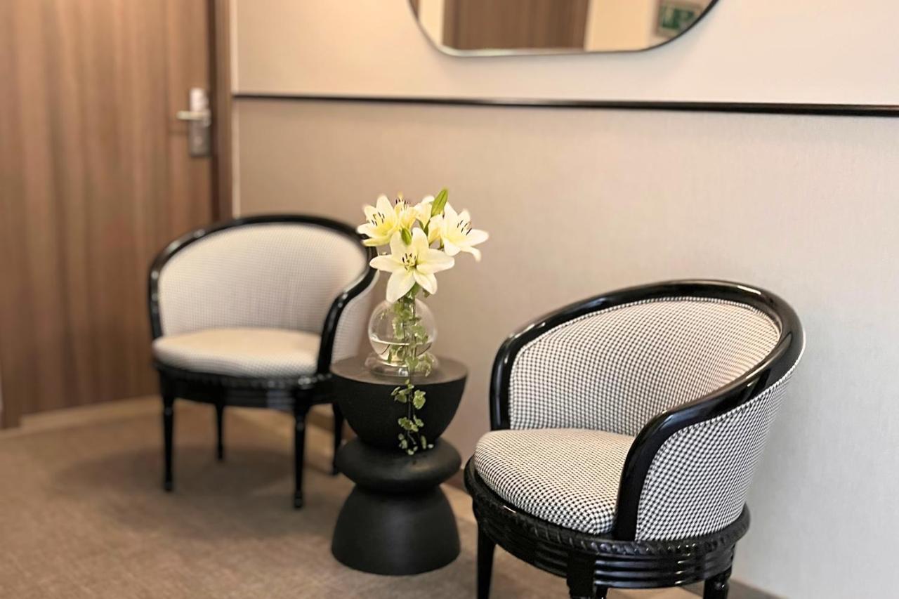Hotel Awo グニェズノ エクステリア 写真