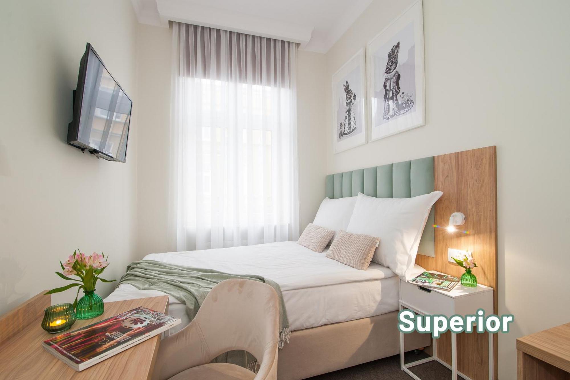 Hotel Awo グニェズノ エクステリア 写真