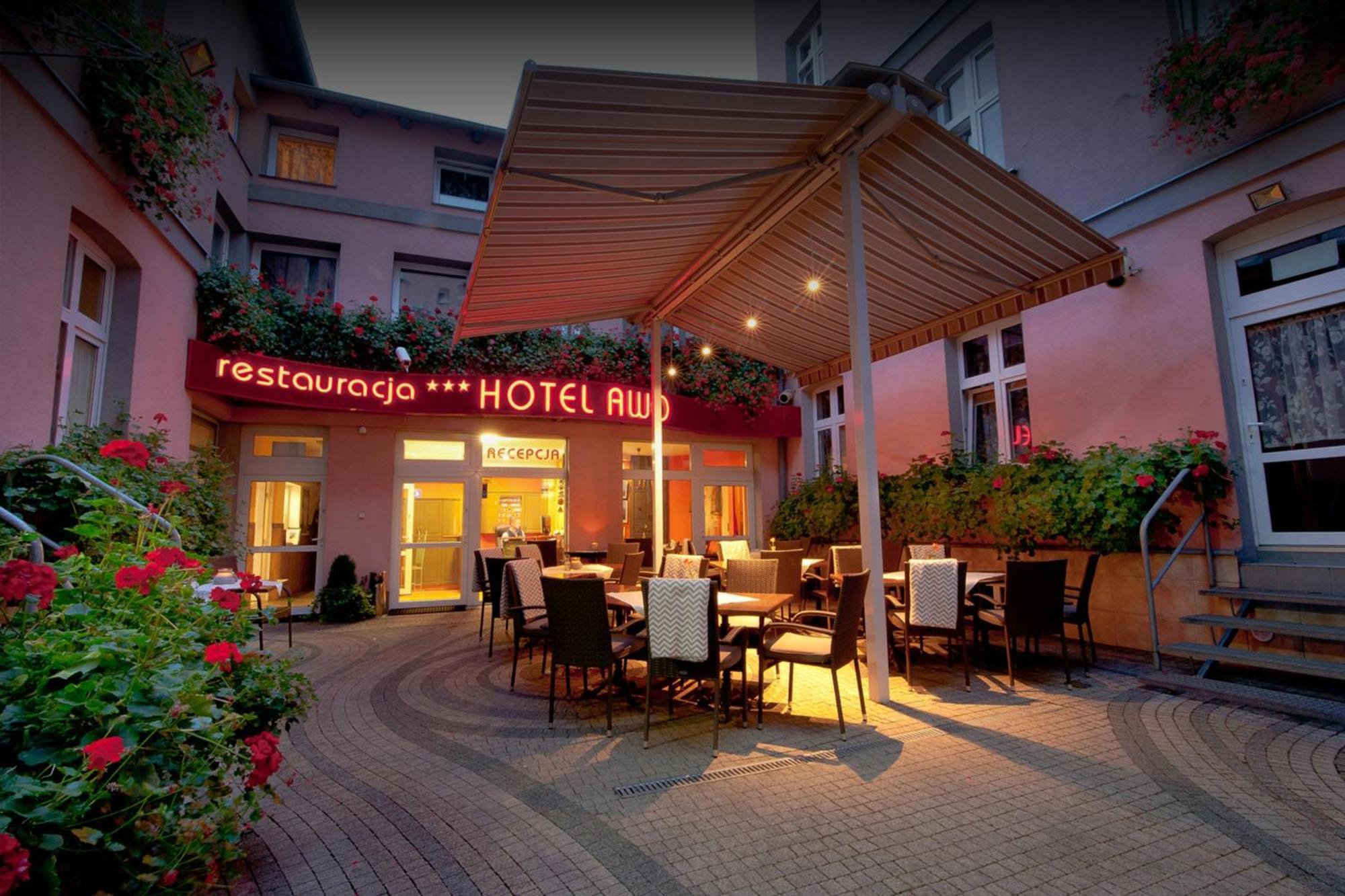 Hotel Awo グニェズノ エクステリア 写真