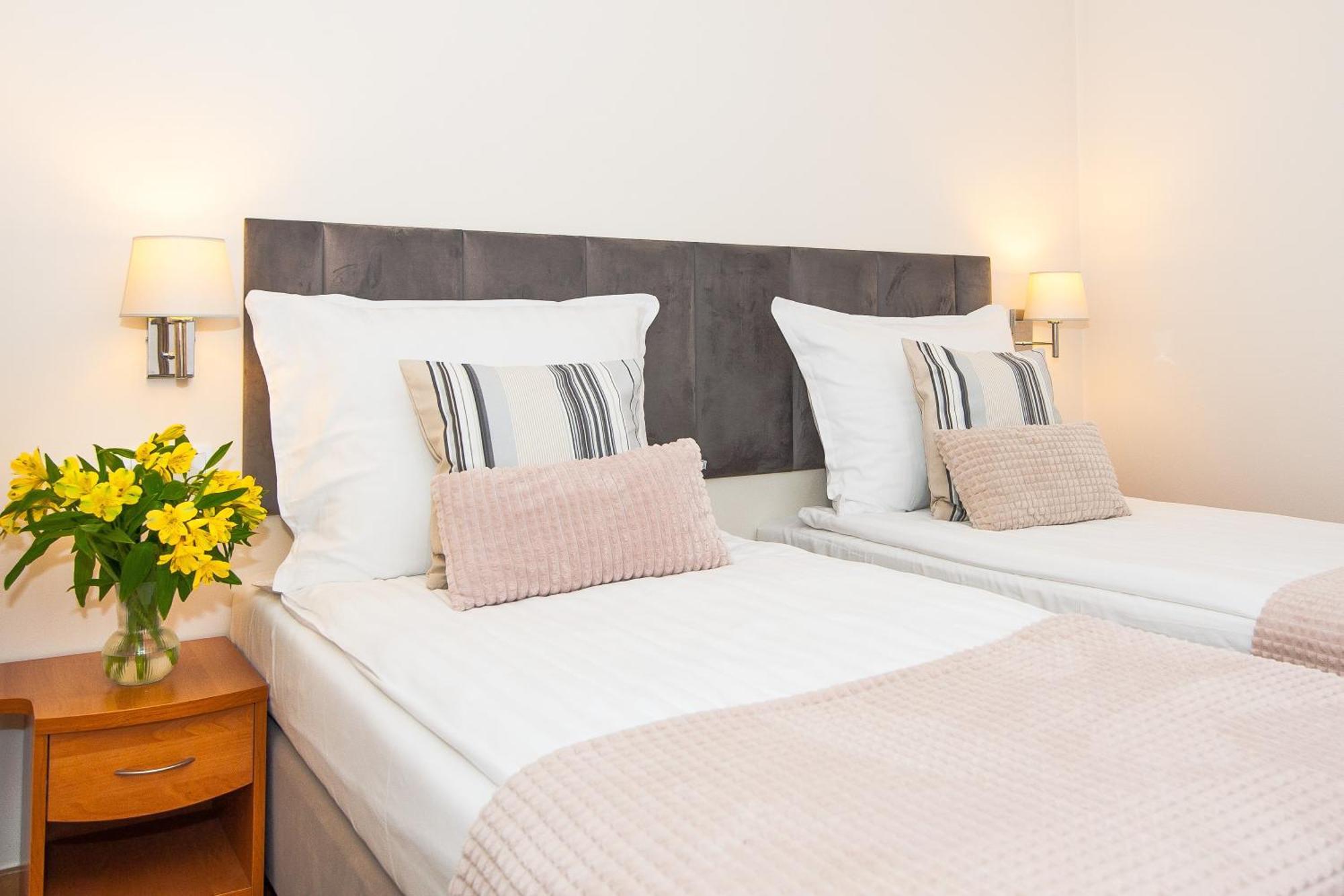 Hotel Awo グニェズノ 部屋 写真