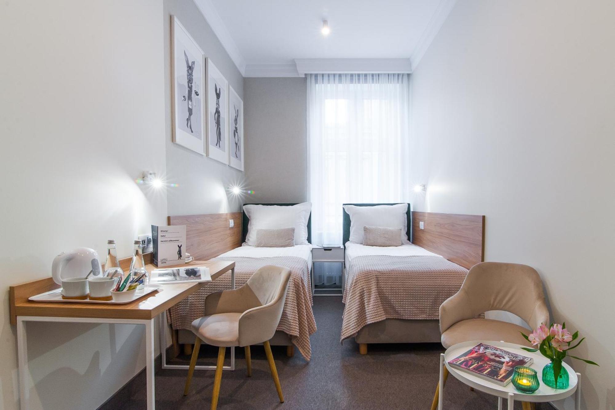 Hotel Awo グニェズノ エクステリア 写真