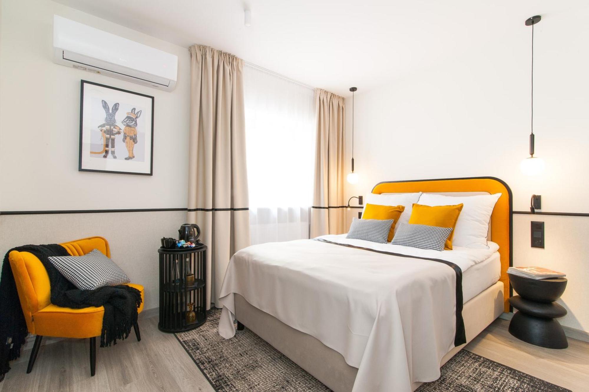 Hotel Awo グニェズノ エクステリア 写真